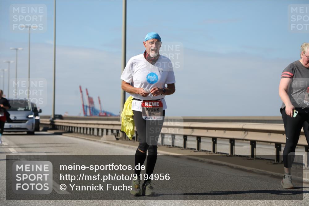 03.10.2025 - Köhlbrandbrückenlauf Yannick Fuchs http://msf.ph/oto/9194956 03.10.2025 12:22:40 Position 3 6102 meine-sportfotos.de