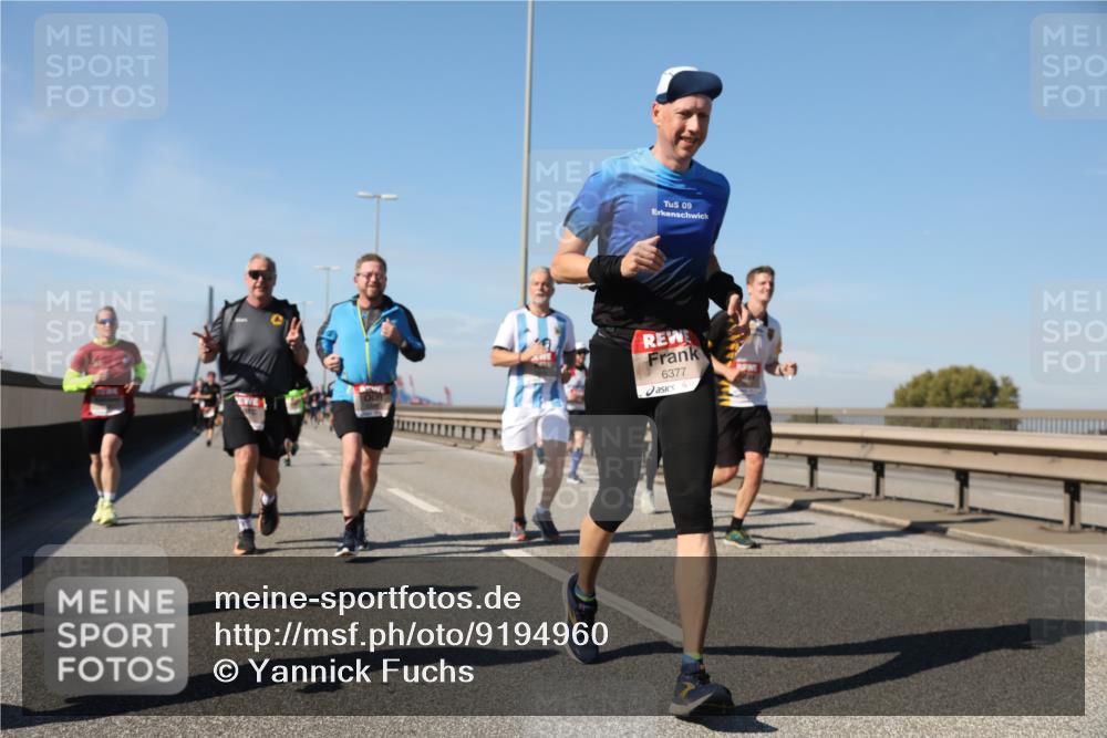 03.10.2025 - Köhlbrandbrückenlauf Yannick Fuchs http://msf.ph/oto/9194960 03.10.2025 11:57:33 Position 3 09, 6377 meine-sportfotos.de