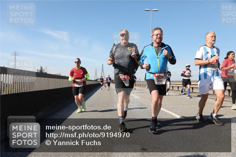 03.10.2025 - Köhlbrandbrückenlauf Yannick Fuchs http://msf.ph/oto/9194970 03.10.2025 11:57:35 Position 3 6208, 5815 meine-sportfotos.de
