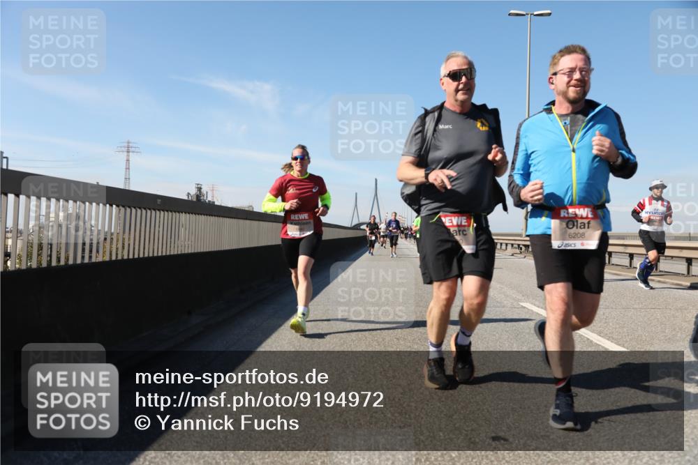 03.10.2025 - Köhlbrandbrückenlauf Yannick Fuchs http://msf.ph/oto/9194972 03.10.2025 11:57:35 Position 3 6208 meine-sportfotos.de