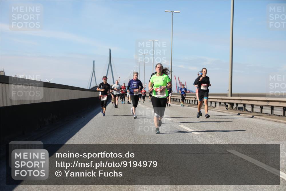 03.10.2025 - Köhlbrandbrückenlauf Yannick Fuchs http://msf.ph/oto/9194979 03.10.2025 11:57:36 Position 3  meine-sportfotos.de