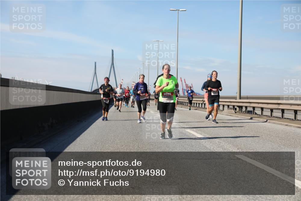 03.10.2025 - Köhlbrandbrückenlauf Yannick Fuchs http://msf.ph/oto/9194980 03.10.2025 11:57:36 Position 3  meine-sportfotos.de