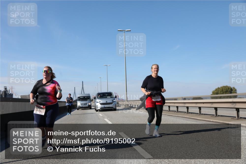 03.10.2025 - Köhlbrandbrückenlauf Yannick Fuchs http://msf.ph/oto/9195002 03.10.2025 12:22:50 Position 3 5471 meine-sportfotos.de