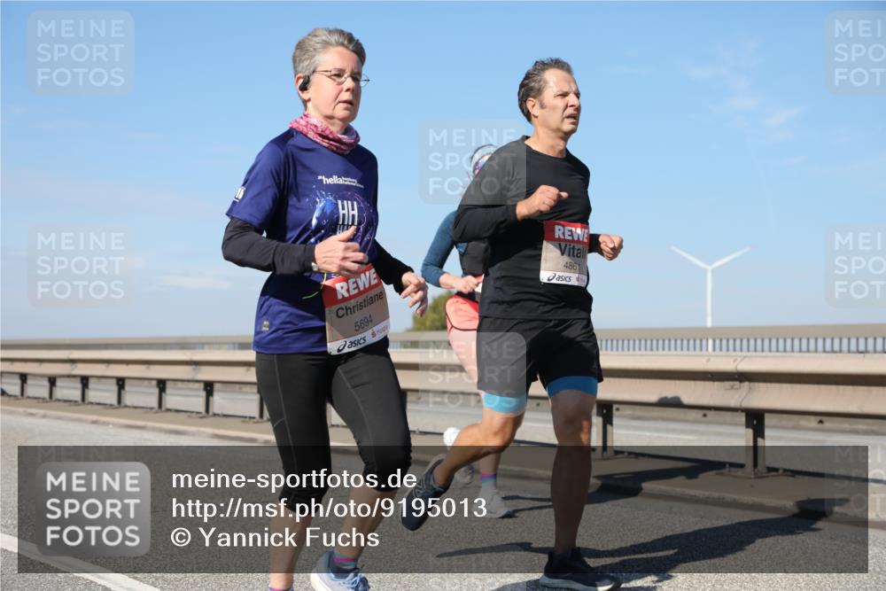 03.10.2025 - Köhlbrandbrückenlauf Yannick Fuchs http://msf.ph/oto/9195013 03.10.2025 11:57:41 Position 3 5694, 4861 meine-sportfotos.de