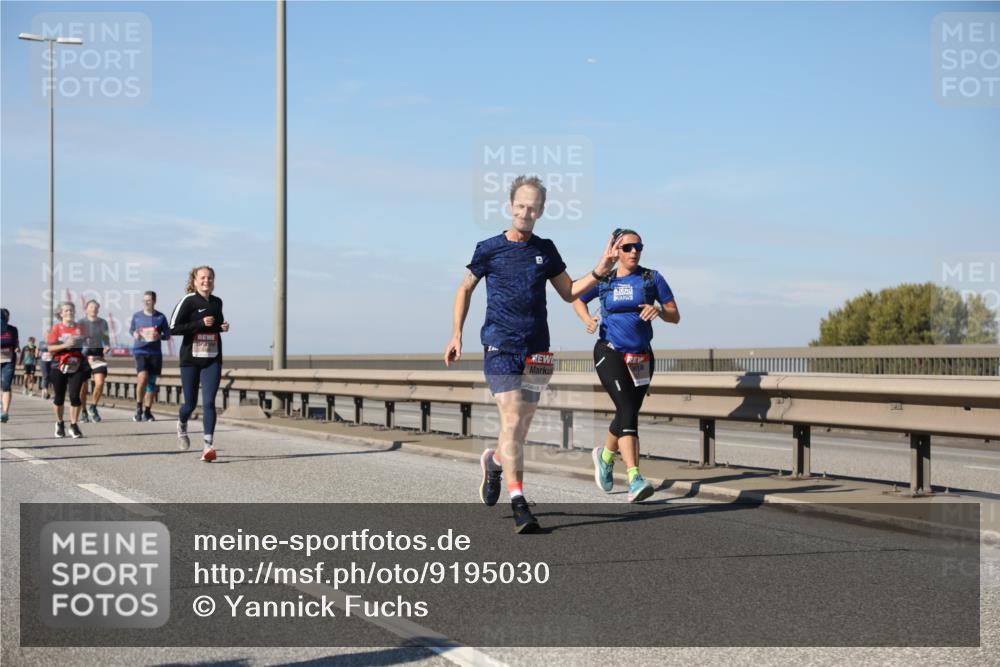 03.10.2025 - Köhlbrandbrückenlauf Yannick Fuchs http://msf.ph/oto/9195030 03.10.2025 11:57:45 Position 3 2025 meine-sportfotos.de