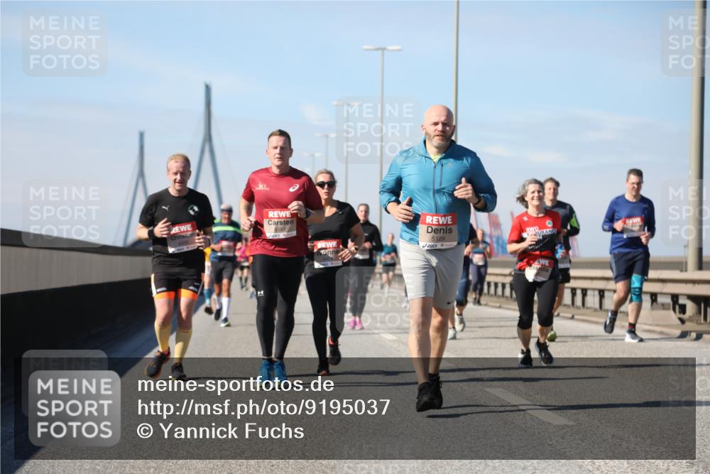 03.10.2025 - Köhlbrandbrückenlauf Yannick Fuchs http://msf.ph/oto/9195037 03.10.2025 11:57:47 Position 3 6153, 5129 meine-sportfotos.de