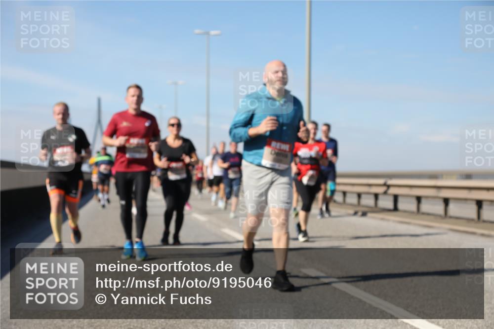 03.10.2025 - Köhlbrandbrückenlauf Yannick Fuchs http://msf.ph/oto/9195046 03.10.2025 11:57:49 Position 3  meine-sportfotos.de