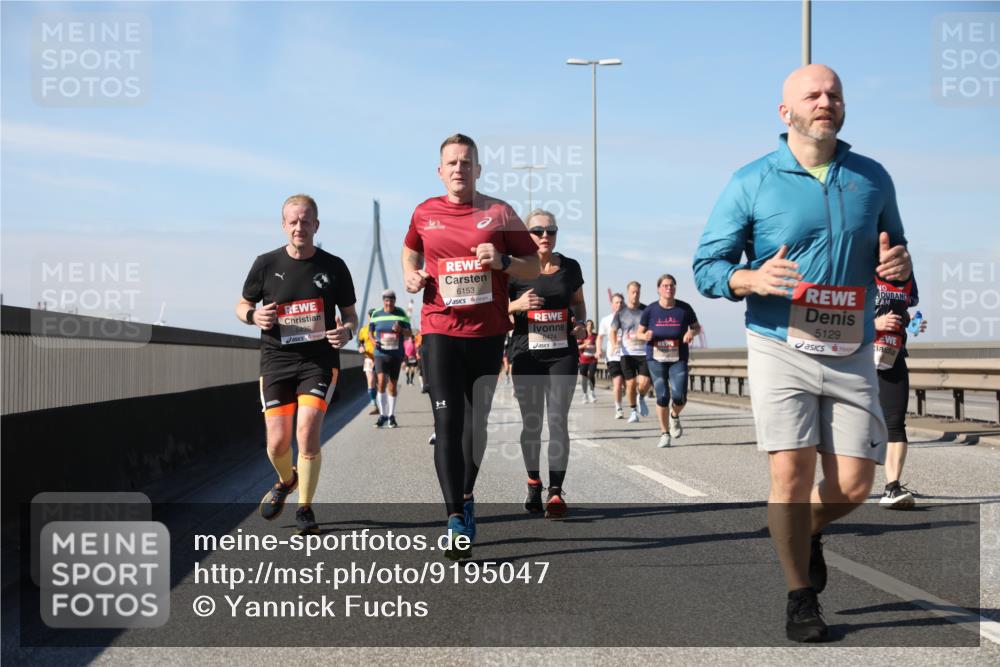 03.10.2025 - Köhlbrandbrückenlauf Yannick Fuchs http://msf.ph/oto/9195047 03.10.2025 11:57:49 Position 3 6435, 6153, 8474, 5129 meine-sportfotos.de