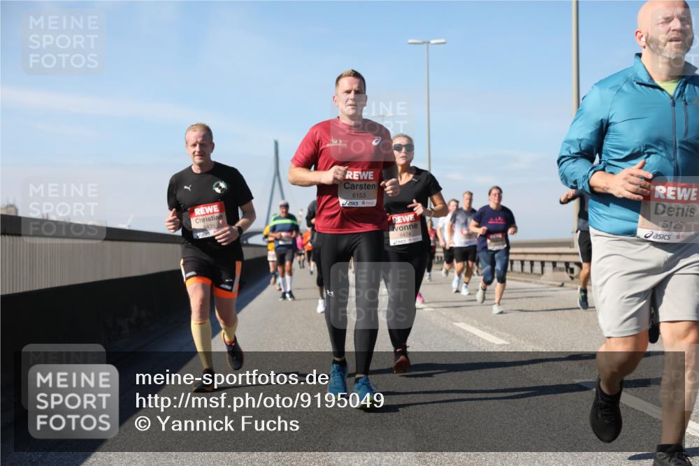 03.10.2025 - Köhlbrandbrückenlauf Yannick Fuchs http://msf.ph/oto/9195049 03.10.2025 11:57:50 Position 3 8435, 6153, 6474, 5129 meine-sportfotos.de