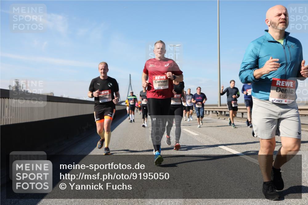 03.10.2025 - Köhlbrandbrückenlauf Yannick Fuchs http://msf.ph/oto/9195050 03.10.2025 11:57:50 Position 3 1, 6153, 4, 5129 meine-sportfotos.de
