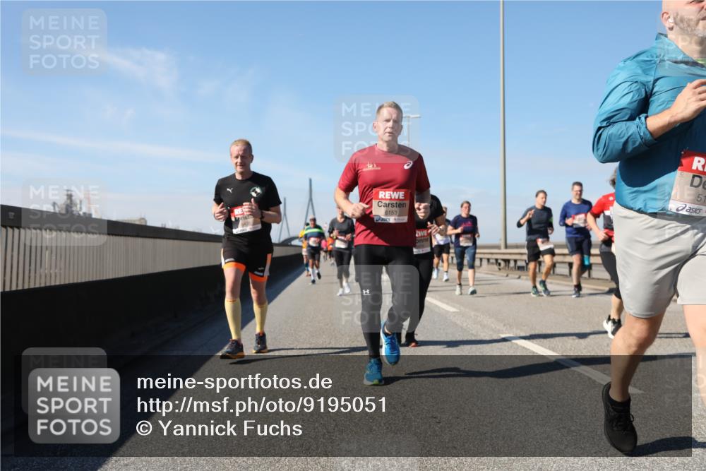 03.10.2025 - Köhlbrandbrückenlauf Yannick Fuchs http://msf.ph/oto/9195051 03.10.2025 11:57:50 Position 3 6153, 51 meine-sportfotos.de