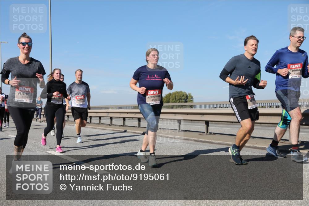 03.10.2025 - Köhlbrandbrückenlauf Yannick Fuchs http://msf.ph/oto/9195061 03.10.2025 11:57:54 Position 3 5168, 4600, 4242 meine-sportfotos.de