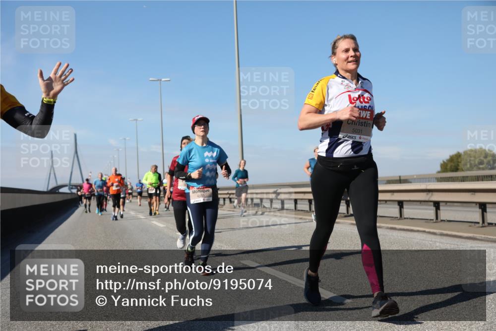 03.10.2025 - Köhlbrandbrückenlauf Yannick Fuchs http://msf.ph/oto/9195074 03.10.2025 11:57:58 Position 3 4333, 5031 meine-sportfotos.de