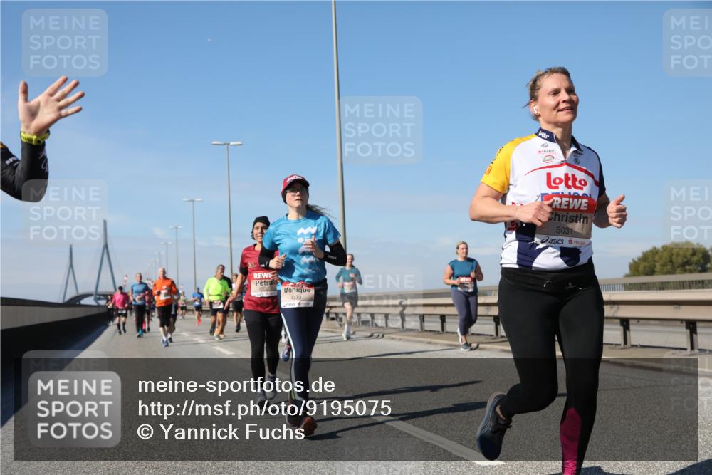 03.10.2025 - Köhlbrandbrückenlauf Yannick Fuchs http://msf.ph/oto/9195075 03.10.2025 11:57:58 Position 3 5302, 4333, 5031 meine-sportfotos.de