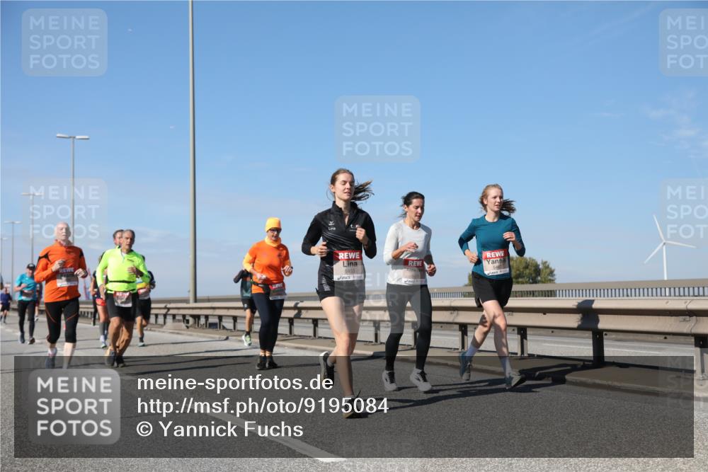 03.10.2025 - Köhlbrandbrückenlauf Yannick Fuchs http://msf.ph/oto/9195084 03.10.2025 11:58:01 Position 3 5453, 5467 meine-sportfotos.de