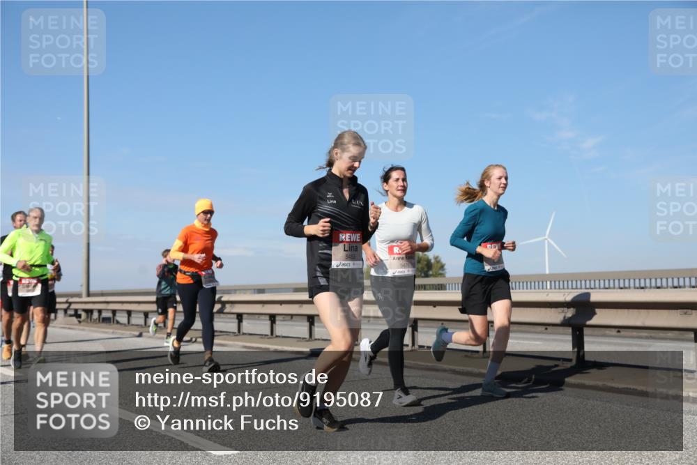 03.10.2025 - Köhlbrandbrückenlauf Yannick Fuchs http://msf.ph/oto/9195087 03.10.2025 11:58:02 Position 3 5453, 5479 meine-sportfotos.de