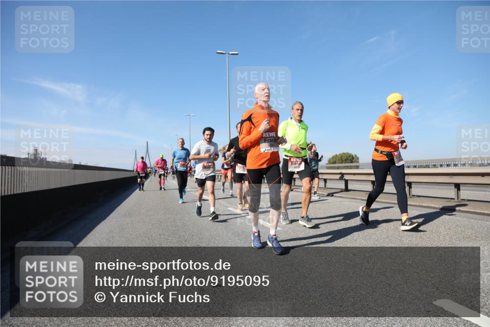03.10.2025 - Köhlbrandbrückenlauf Yannick Fuchs http://msf.ph/oto/9195095 03.10.2025 11:58:04 Position 3 6343 meine-sportfotos.de