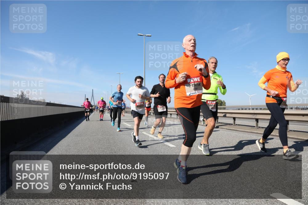 03.10.2025 - Köhlbrandbrückenlauf Yannick Fuchs http://msf.ph/oto/9195097 03.10.2025 11:58:04 Position 3 4196 meine-sportfotos.de