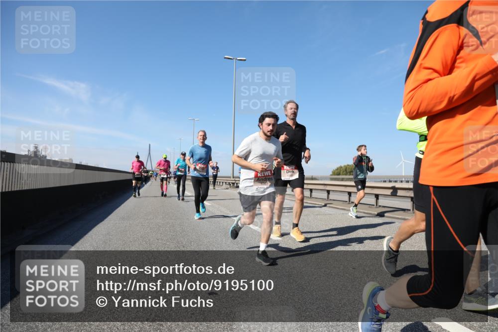 03.10.2025 - Köhlbrandbrückenlauf Yannick Fuchs http://msf.ph/oto/9195100 03.10.2025 11:58:05 Position 3 4361 meine-sportfotos.de