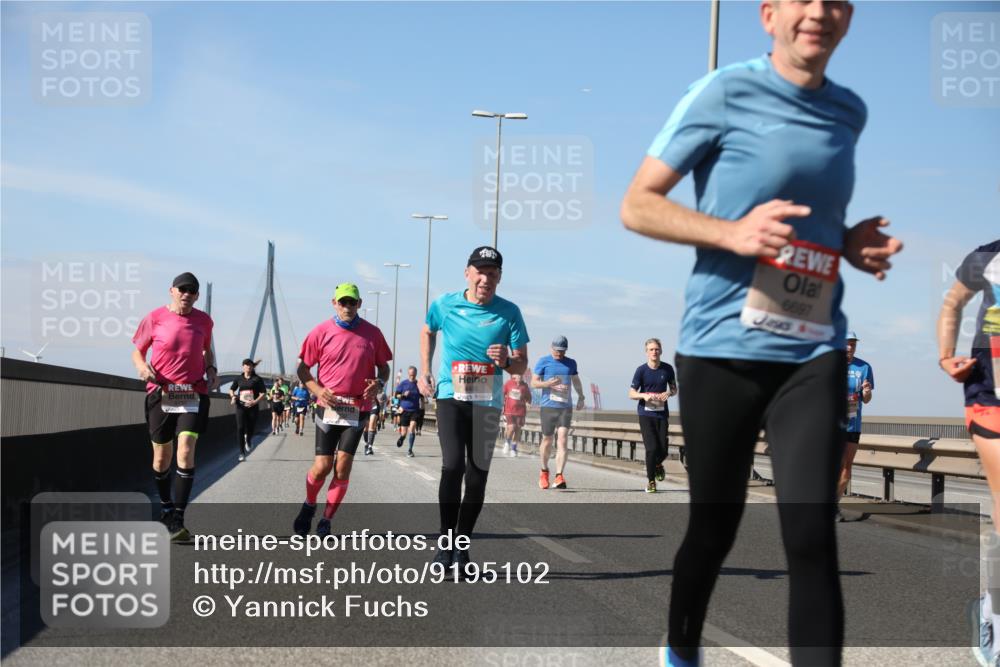 03.10.2025 - Köhlbrandbrückenlauf Yannick Fuchs http://msf.ph/oto/9195102 03.10.2025 11:58:06 Position 3 6697 meine-sportfotos.de
