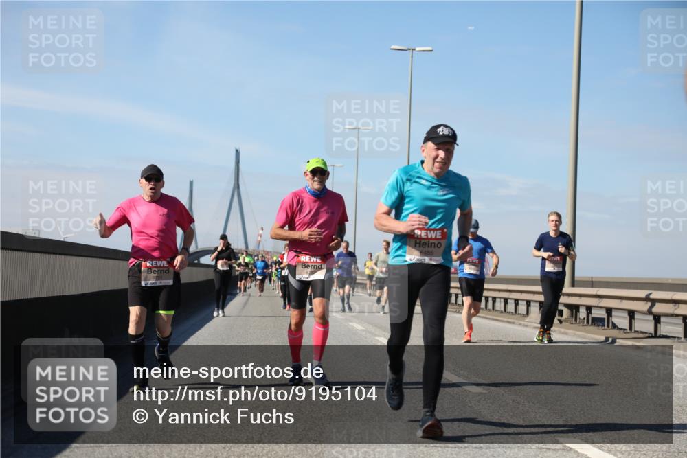 03.10.2025 - Köhlbrandbrückenlauf Yannick Fuchs http://msf.ph/oto/9195104 03.10.2025 11:58:06 Position 3 5731, 6485 meine-sportfotos.de
