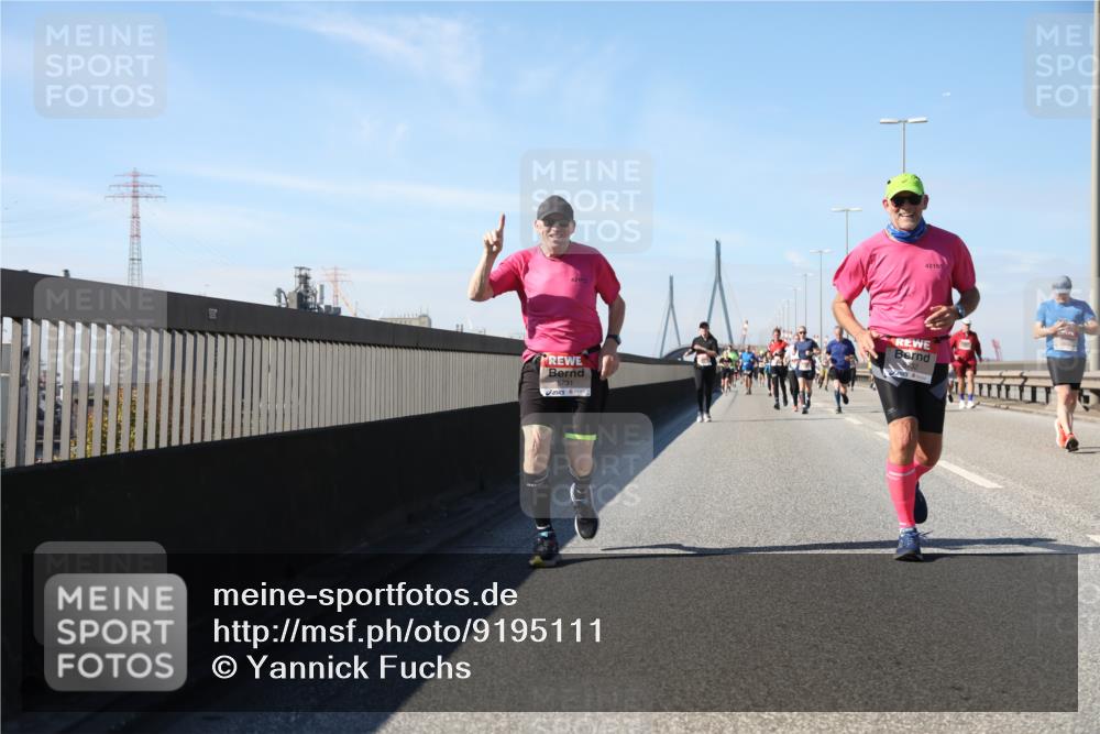 03.10.2025 - Köhlbrandbrückenlauf Yannick Fuchs http://msf.ph/oto/9195111 03.10.2025 11:58:08 Position 3 5731, 42195 meine-sportfotos.de