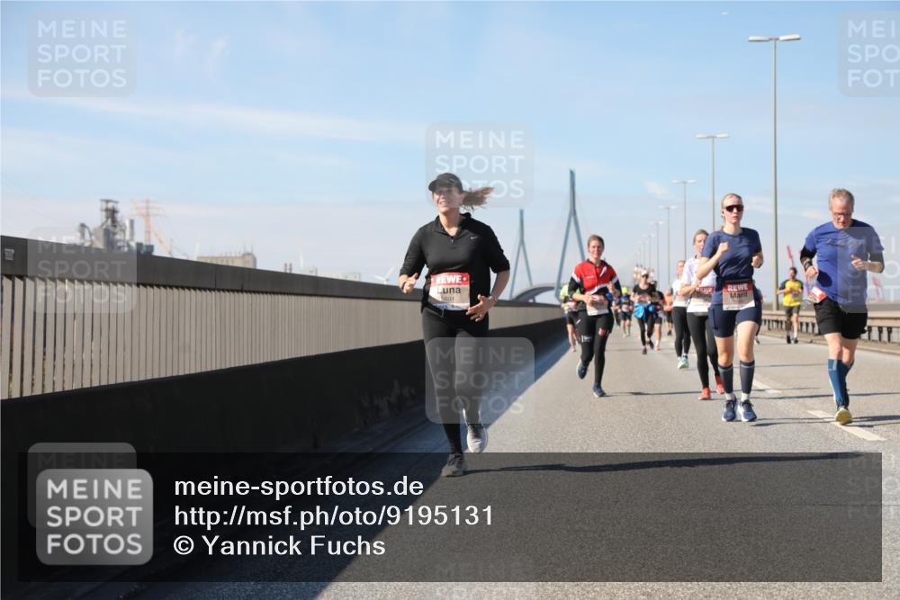 03.10.2025 - Köhlbrandbrückenlauf Yannick Fuchs http://msf.ph/oto/9195131 03.10.2025 11:58:13 Position 3 5691 meine-sportfotos.de