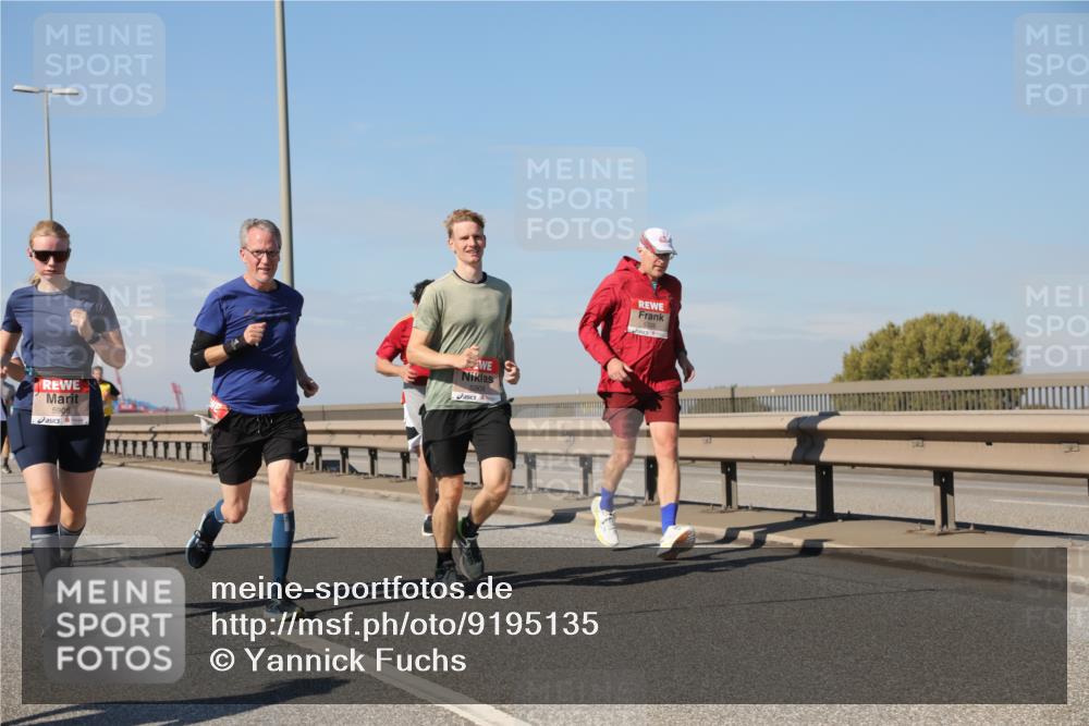 03.10.2025 - Köhlbrandbrückenlauf Yannick Fuchs http://msf.ph/oto/9195135 03.10.2025 11:58:14 Position 3 5906, 5909 meine-sportfotos.de
