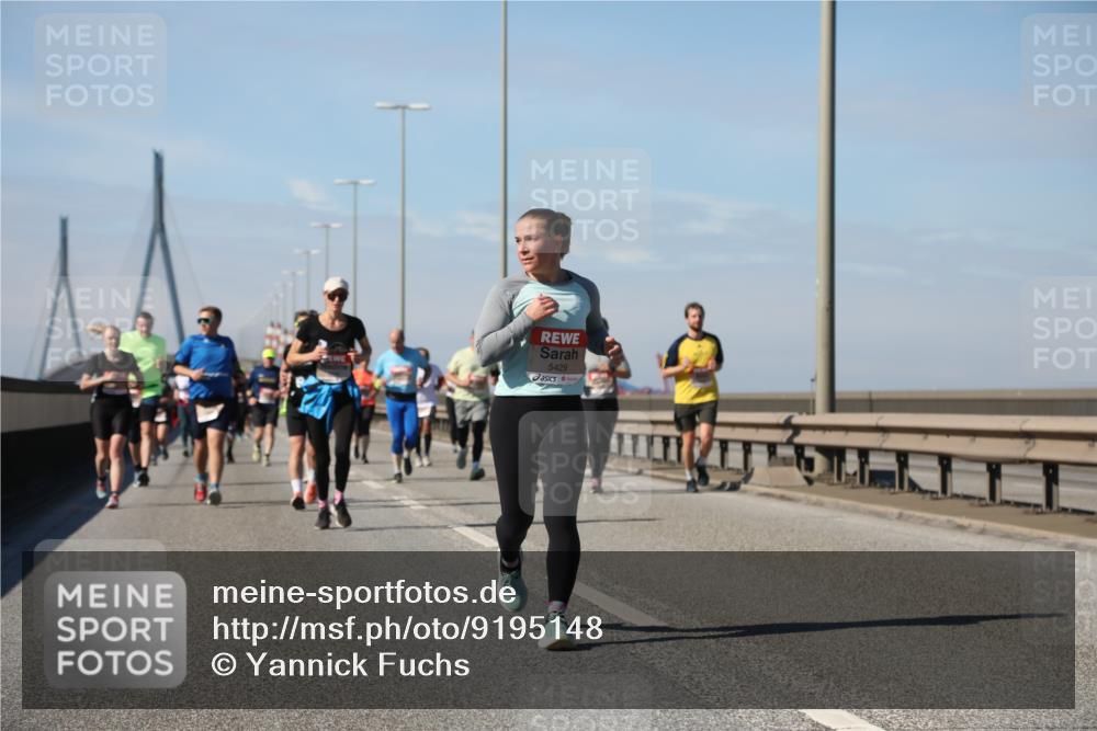 03.10.2025 - Köhlbrandbrückenlauf Yannick Fuchs http://msf.ph/oto/9195148 03.10.2025 11:58:17 Position 3 5429 meine-sportfotos.de
