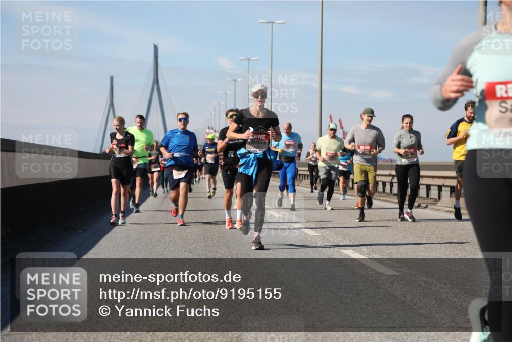 03.10.2025 - Köhlbrandbrückenlauf Yannick Fuchs http://msf.ph/oto/9195155 03.10.2025 11:58:19 Position 3  meine-sportfotos.de