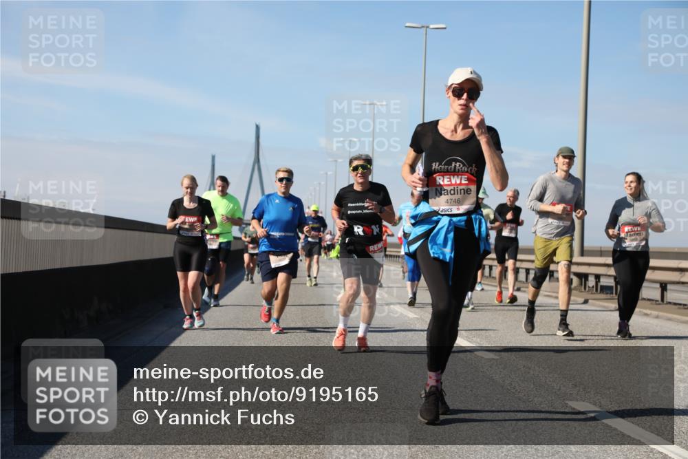 03.10.2025 - Köhlbrandbrückenlauf Yannick Fuchs http://msf.ph/oto/9195165 03.10.2025 11:58:21 Position 3 4746 meine-sportfotos.de