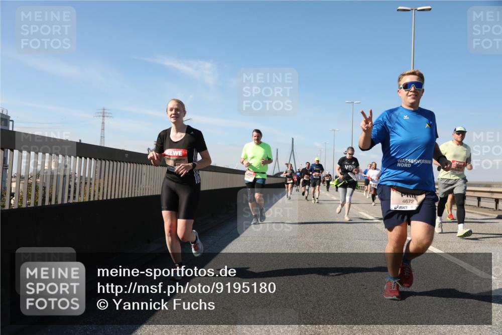03.10.2025 - Köhlbrandbrückenlauf Yannick Fuchs http://msf.ph/oto/9195180 03.10.2025 11:58:25 Position 3 4672 meine-sportfotos.de