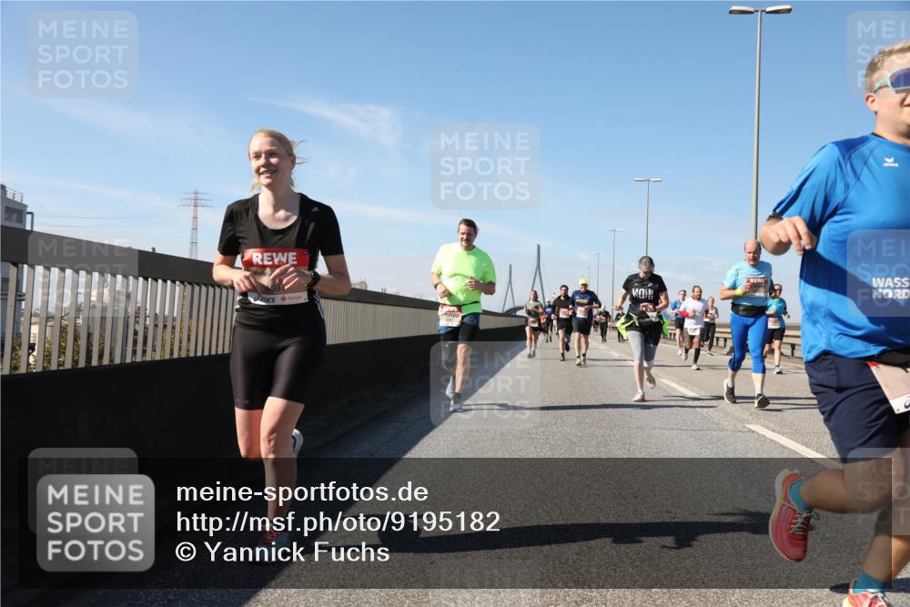 03.10.2025 - Köhlbrandbrückenlauf Yannick Fuchs http://msf.ph/oto/9195182 03.10.2025 11:58:25 Position 3  meine-sportfotos.de