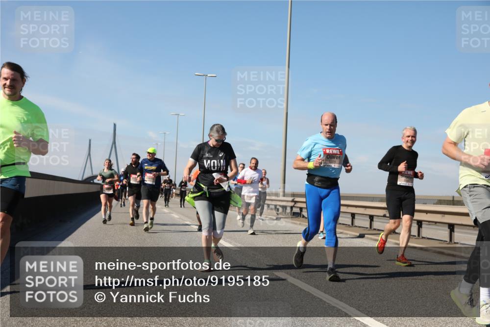 03.10.2025 - Köhlbrandbrückenlauf Yannick Fuchs http://msf.ph/oto/9195185 03.10.2025 11:58:26 Position 3 6225 meine-sportfotos.de