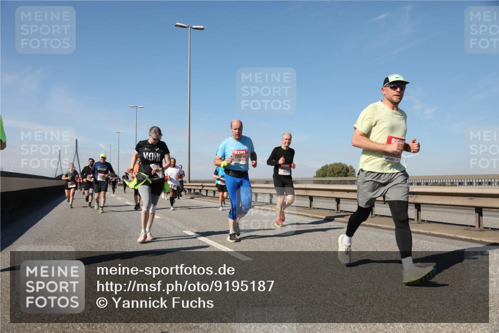 03.10.2025 - Köhlbrandbrückenlauf Yannick Fuchs http://msf.ph/oto/9195187 03.10.2025 11:58:26 Position 3 4144 meine-sportfotos.de