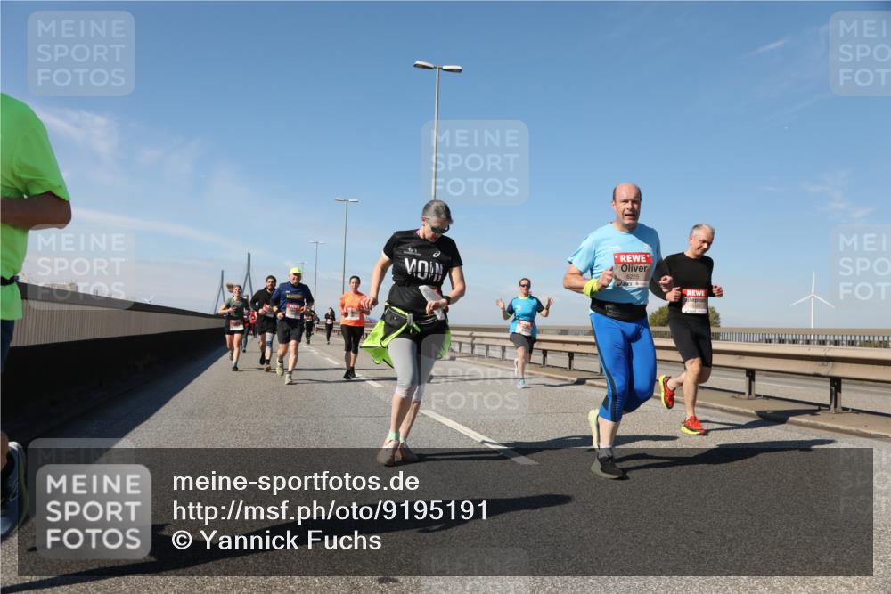 03.10.2025 - Köhlbrandbrückenlauf Yannick Fuchs http://msf.ph/oto/9195191 03.10.2025 11:58:27 Position 3 6225 meine-sportfotos.de