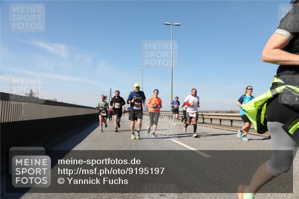03.10.2025 - Köhlbrandbrückenlauf Yannick Fuchs http://msf.ph/oto/9195197 03.10.2025 11:58:28 Position 3  meine-sportfotos.de