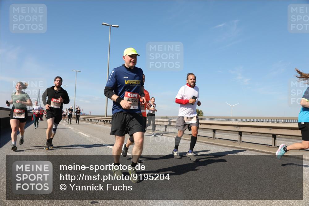03.10.2025 - Köhlbrandbrückenlauf Yannick Fuchs http://msf.ph/oto/9195204 03.10.2025 11:58:29 Position 3 978, 6556, 131 meine-sportfotos.de