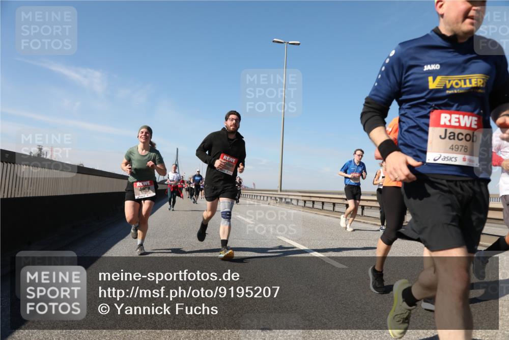 03.10.2025 - Köhlbrandbrückenlauf Yannick Fuchs http://msf.ph/oto/9195207 03.10.2025 11:58:30 Position 3 4727, 4978 meine-sportfotos.de