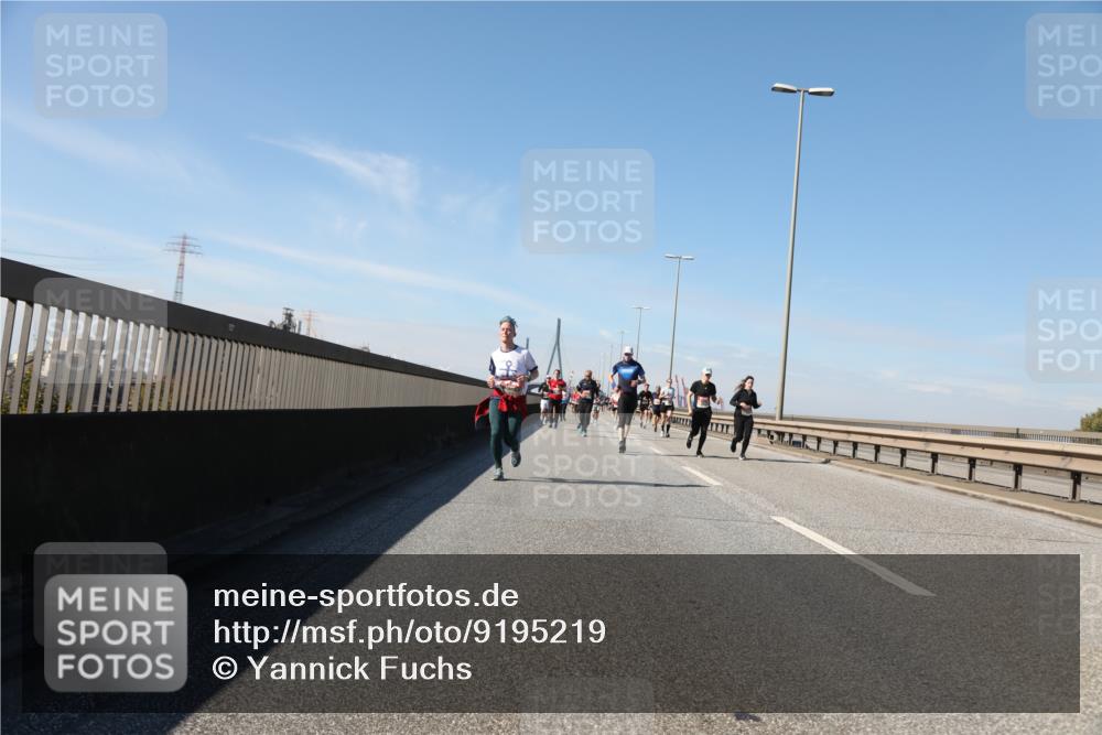 03.10.2025 - Köhlbrandbrückenlauf Yannick Fuchs http://msf.ph/oto/9195219 03.10.2025 11:58:32 Position 3  meine-sportfotos.de