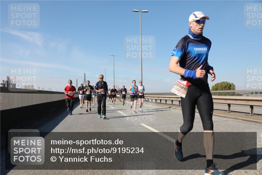 03.10.2025 - Köhlbrandbrückenlauf Yannick Fuchs http://msf.ph/oto/9195234 03.10.2025 11:58:37 Position 3 5974 meine-sportfotos.de