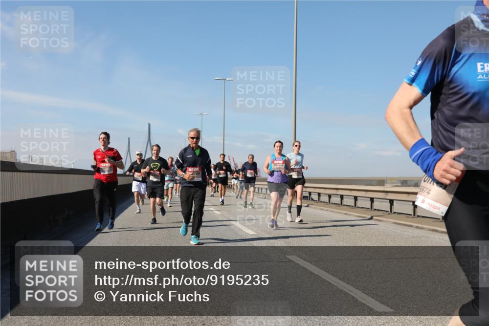 03.10.2025 - Köhlbrandbrückenlauf Yannick Fuchs http://msf.ph/oto/9195235 03.10.2025 11:58:38 Position 3 5974 meine-sportfotos.de