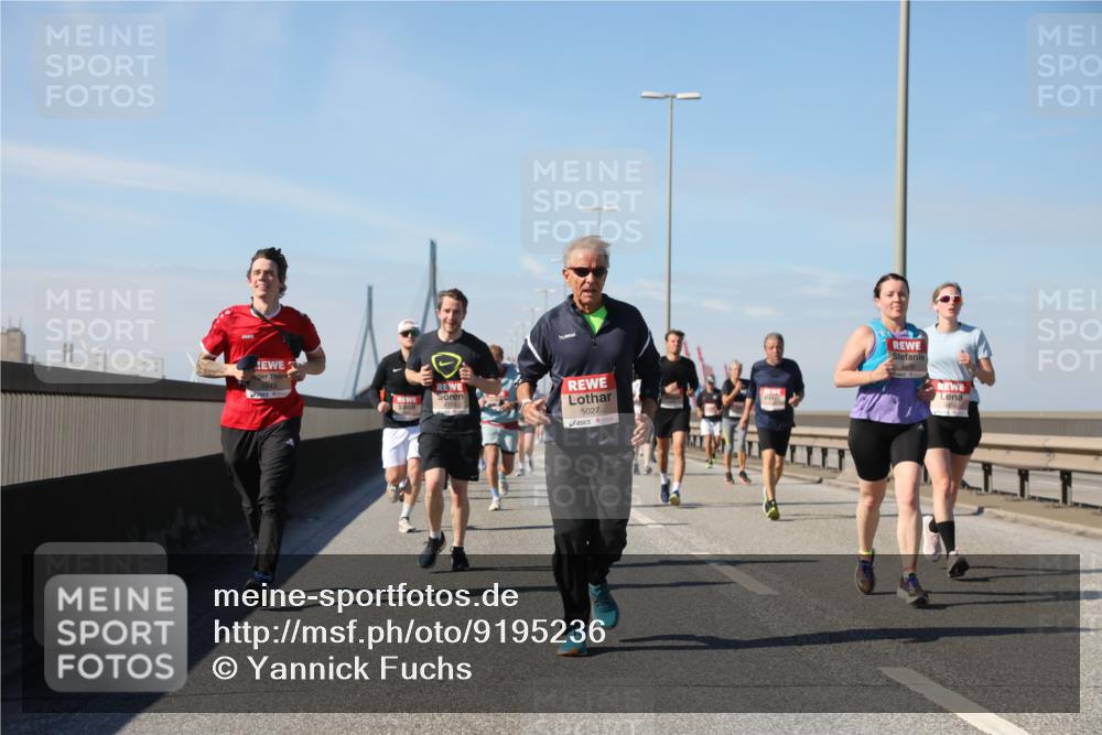 03.10.2025 - Köhlbrandbrückenlauf Yannick Fuchs http://msf.ph/oto/9195236 03.10.2025 11:58:38 Position 3 5027 meine-sportfotos.de