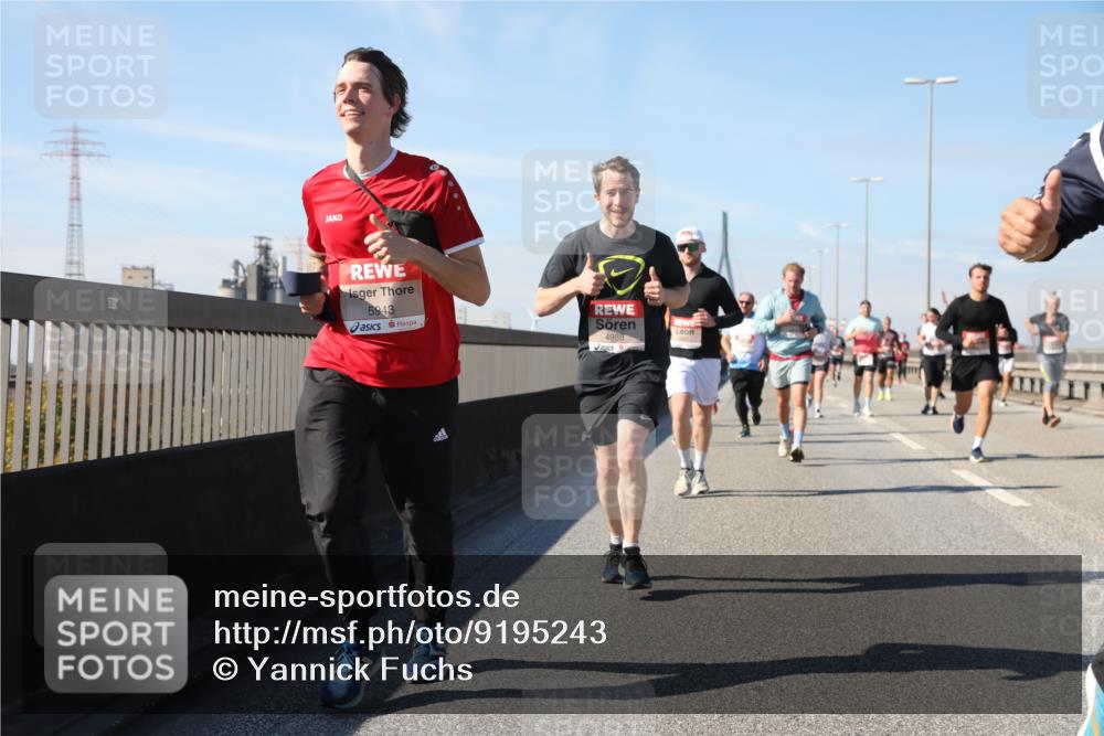 03.10.2025 - Köhlbrandbrückenlauf Yannick Fuchs http://msf.ph/oto/9195243 03.10.2025 11:58:40 Position 3 5943, 4988 meine-sportfotos.de