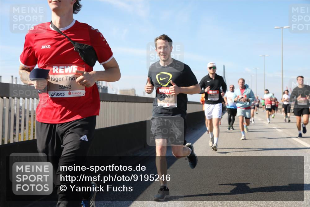 03.10.2025 - Köhlbrandbrückenlauf Yannick Fuchs http://msf.ph/oto/9195246 03.10.2025 11:58:40 Position 3 5943, 4988 meine-sportfotos.de