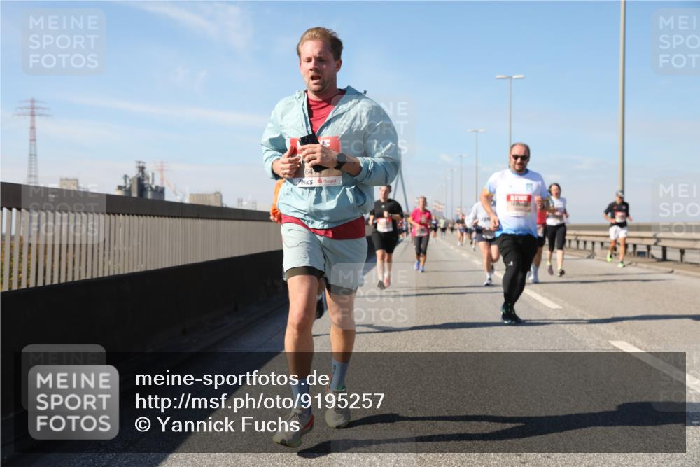 03.10.2025 - Köhlbrandbrückenlauf Yannick Fuchs http://msf.ph/oto/9195257 03.10.2025 11:58:43 Position 3 64 meine-sportfotos.de