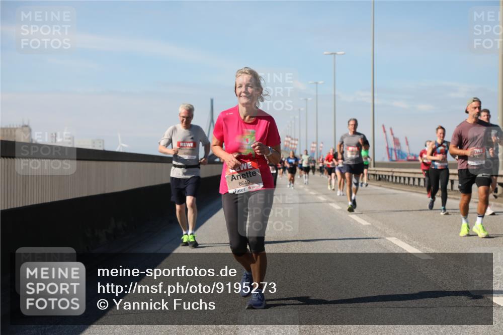 03.10.2025 - Köhlbrandbrückenlauf Yannick Fuchs http://msf.ph/oto/9195273 03.10.2025 11:58:47 Position 3 6649 meine-sportfotos.de