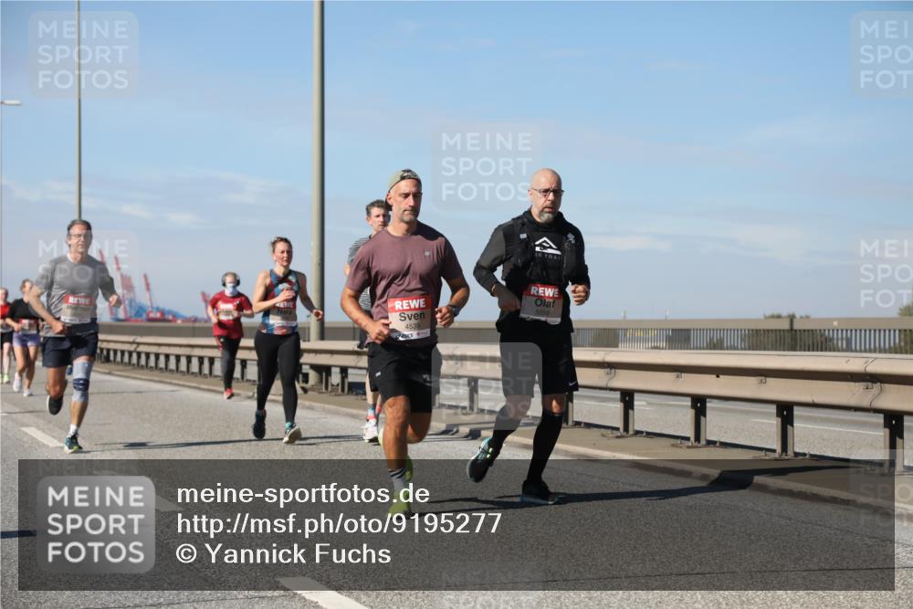 03.10.2025 - Köhlbrandbrückenlauf Yannick Fuchs http://msf.ph/oto/9195277 03.10.2025 11:58:48 Position 3 4539, 5059 meine-sportfotos.de