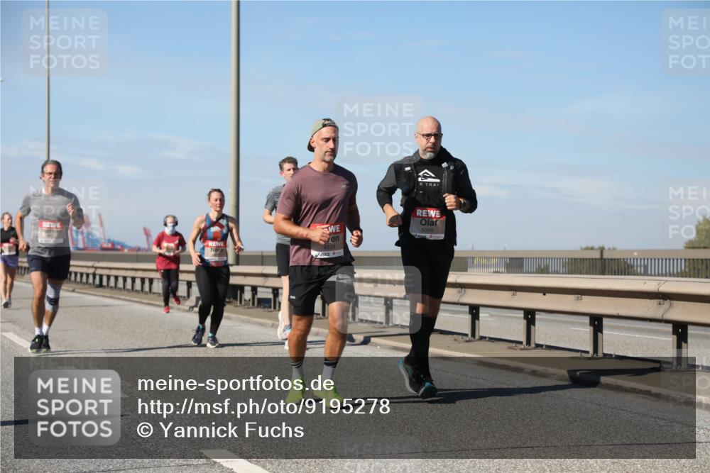 03.10.2025 - Köhlbrandbrückenlauf Yannick Fuchs http://msf.ph/oto/9195278 03.10.2025 11:58:49 Position 3 5059, 4539 meine-sportfotos.de