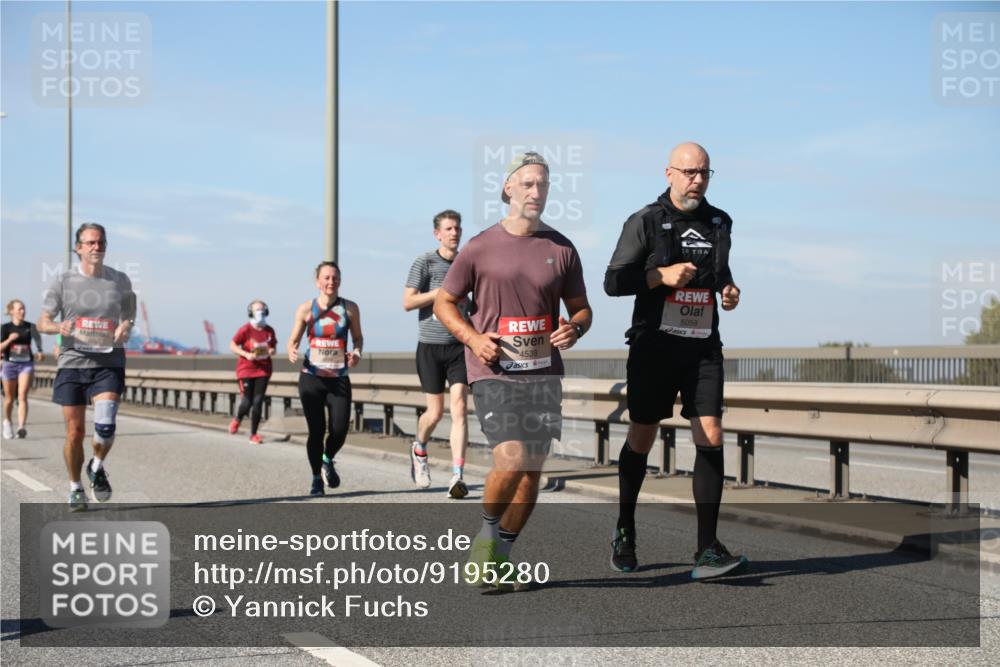 03.10.2025 - Köhlbrandbrückenlauf Yannick Fuchs http://msf.ph/oto/9195280 03.10.2025 11:58:49 Position 3 4539, 5059 meine-sportfotos.de